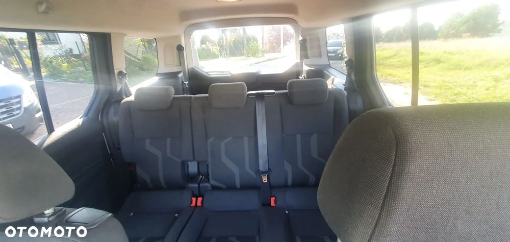 Ford Tourneo Connect Grand - 6