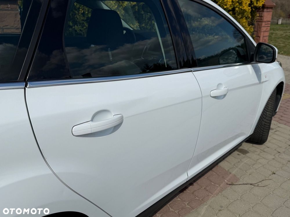 Ford Focus 2.0 EcoBlue STart-Stopp-System ACTIVE - 14