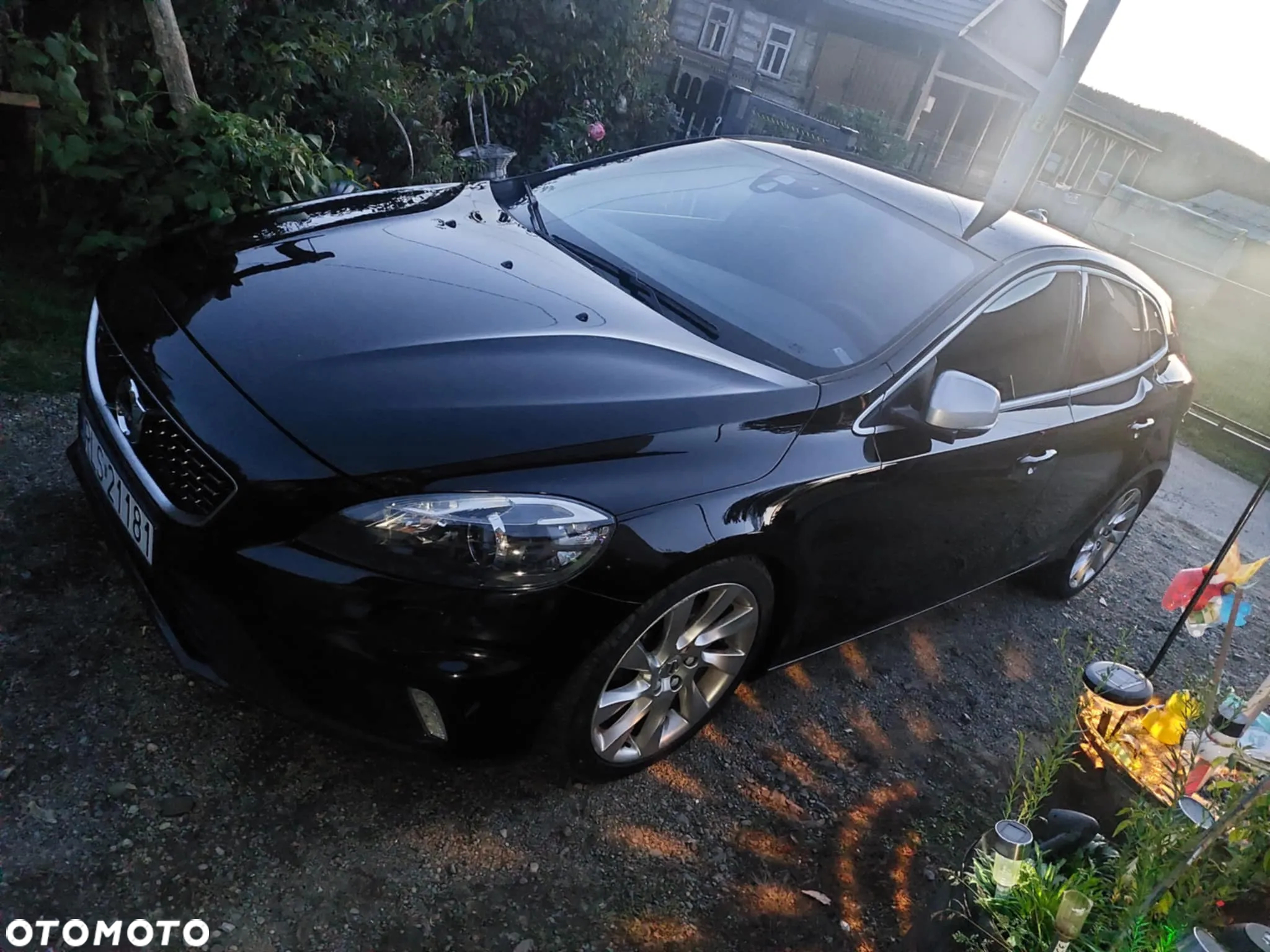 Volvo V40 D2 Drive-E R-Design Momentum - 16