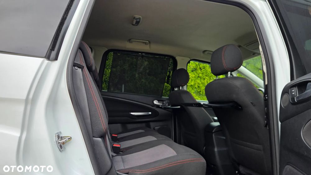 Ford Galaxy 2.0 TDCi Titanium - 25