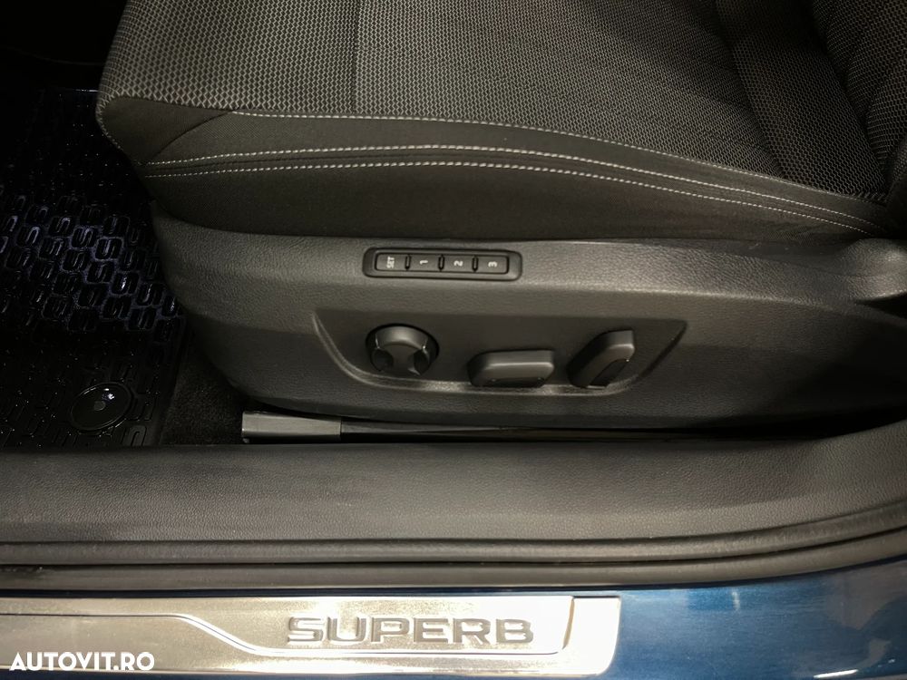 Skoda Superb 2.0 TDI DSG Style - 29