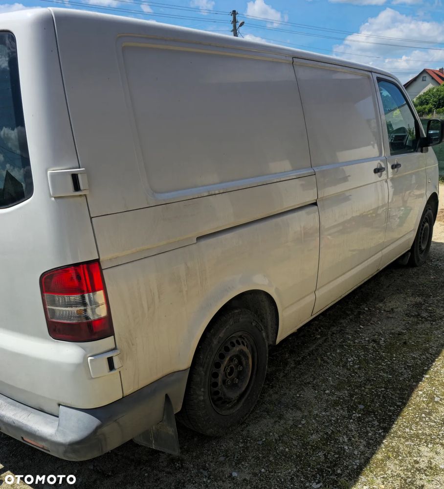 Volkswagen Transporter - 2