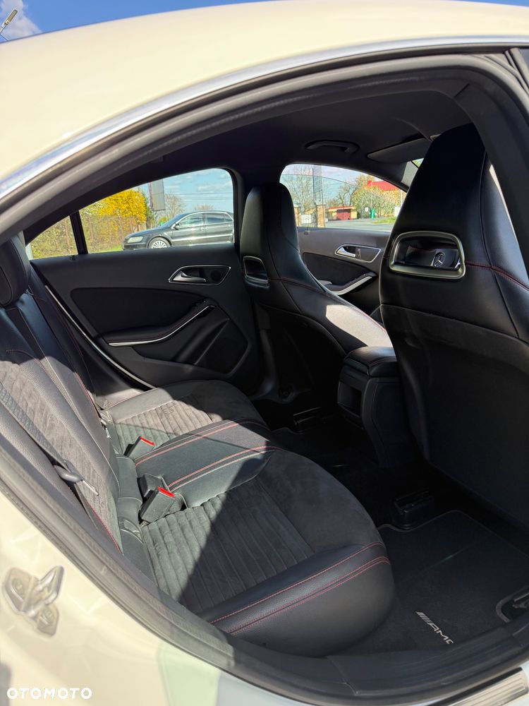 Mercedes-Benz CLA - 26