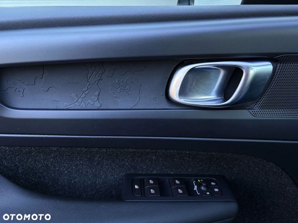 Volvo XC 40 - 31