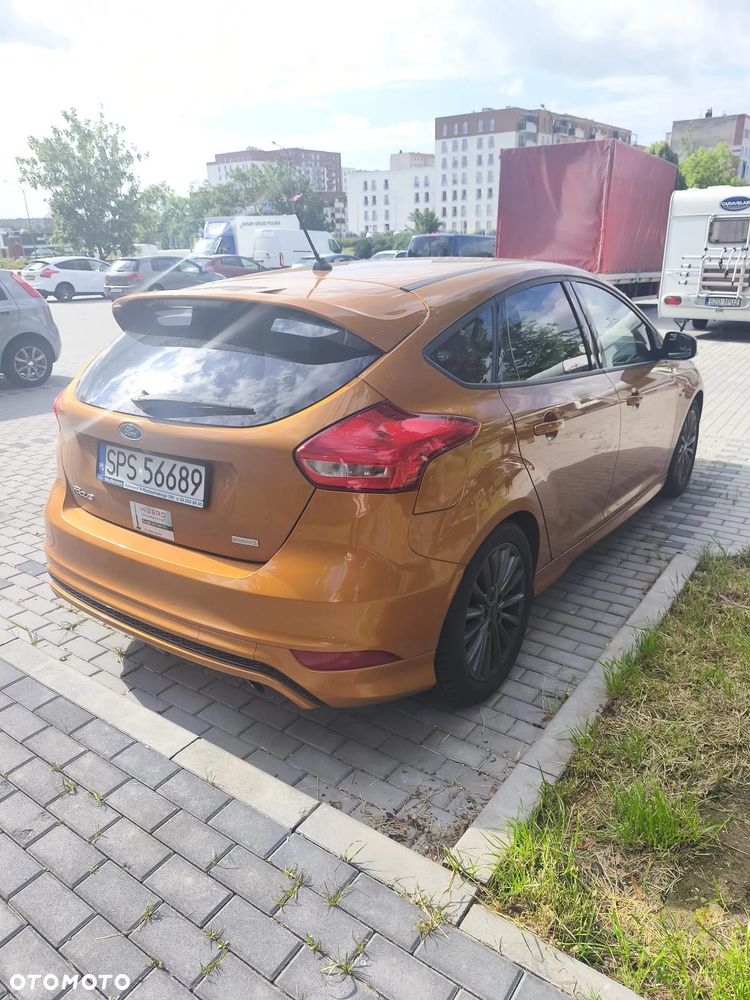 Ford Focus 1.5 EcoBoost ST-Line - 18
