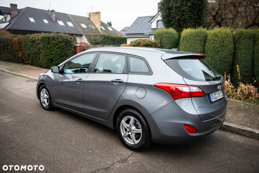 Hyundai i30 1.4 CRDi Premium - 12