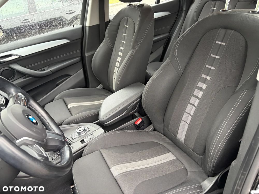 BMW X1 xDrive20i M Sport - 8