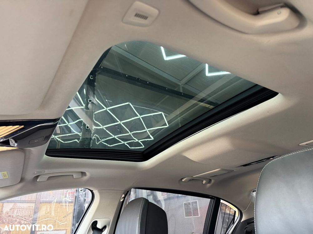 BMW Seria 7 730Ld xDrive - 28