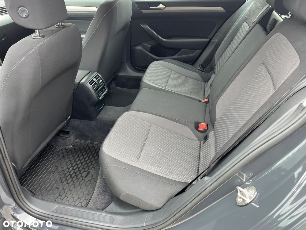 Volkswagen Passat 1.4 TSI BMT ACT Trendline DSG - 20