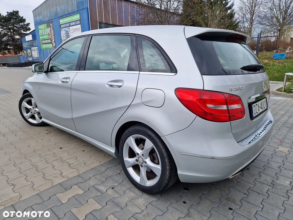 Mercedes-Benz Klasa B 200 CDI - 2