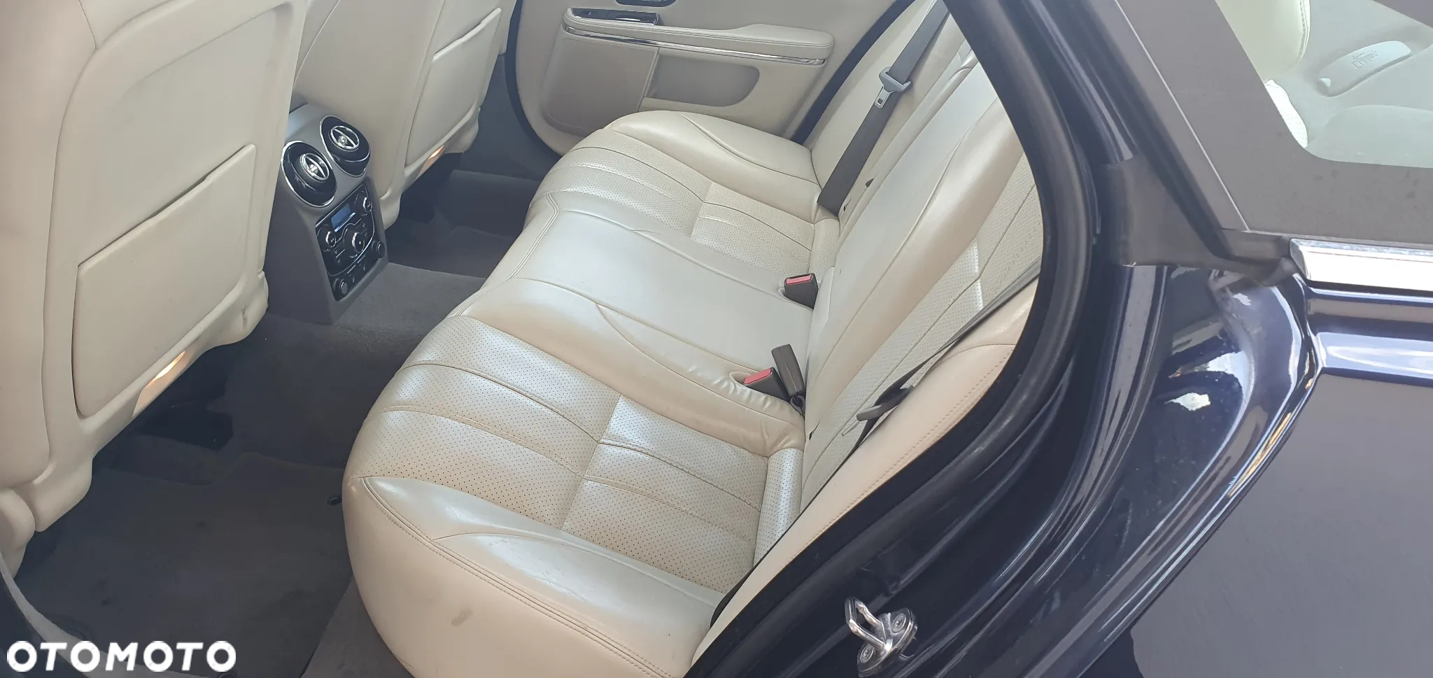 Jaguar XJ 3.0 D V6 Premium Luxury - 22