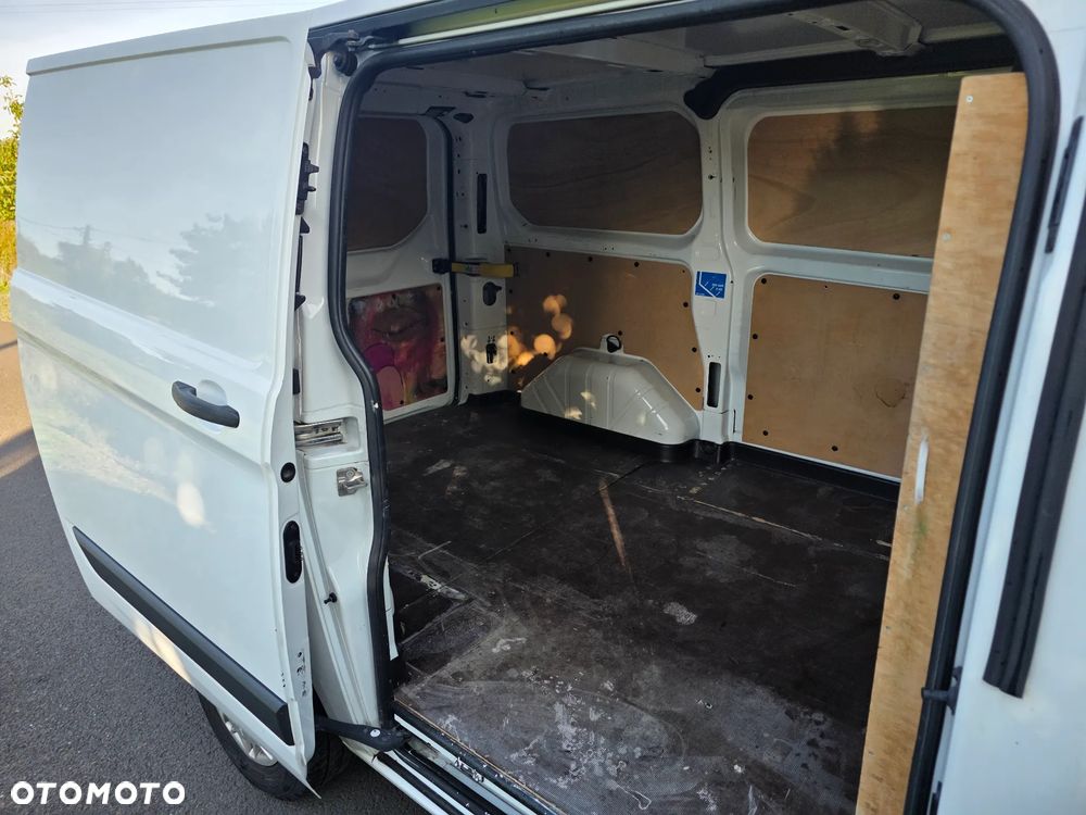 Ford Transit Custom - 19