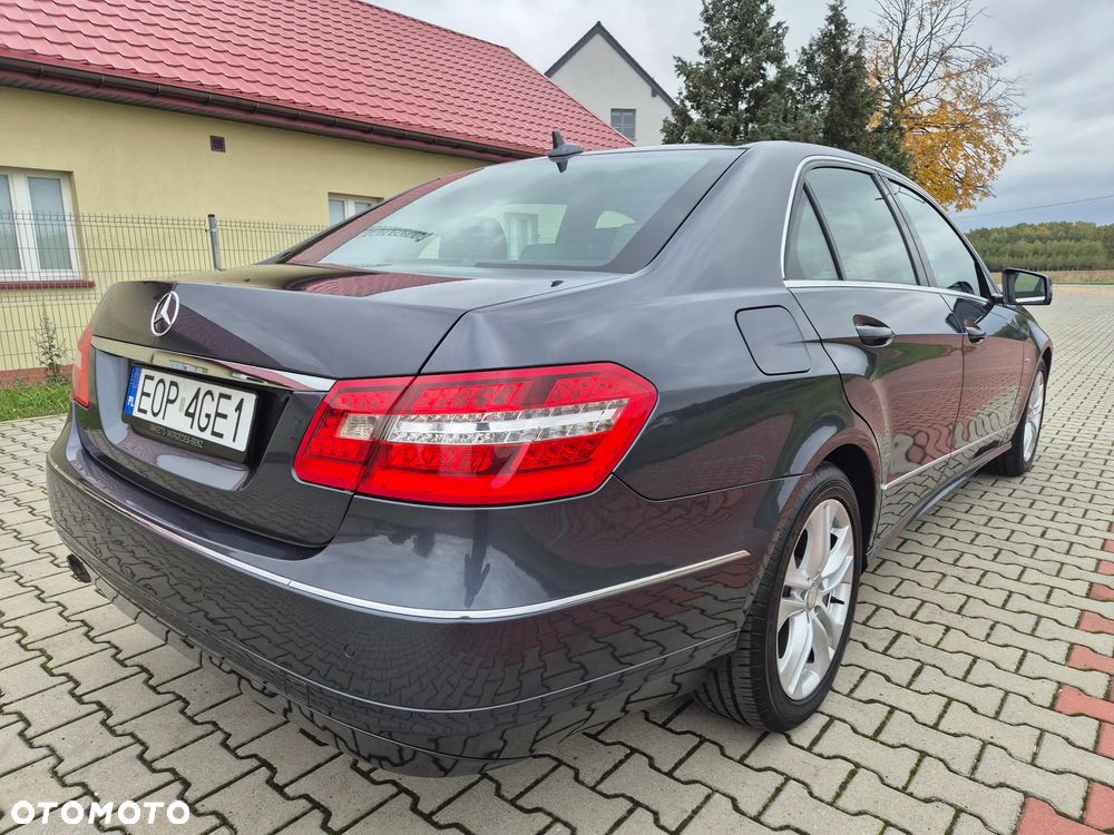 Mercedes-Benz Klasa E 200 CGI BlueEFFICIENCY Automatik Avantgarde - 3