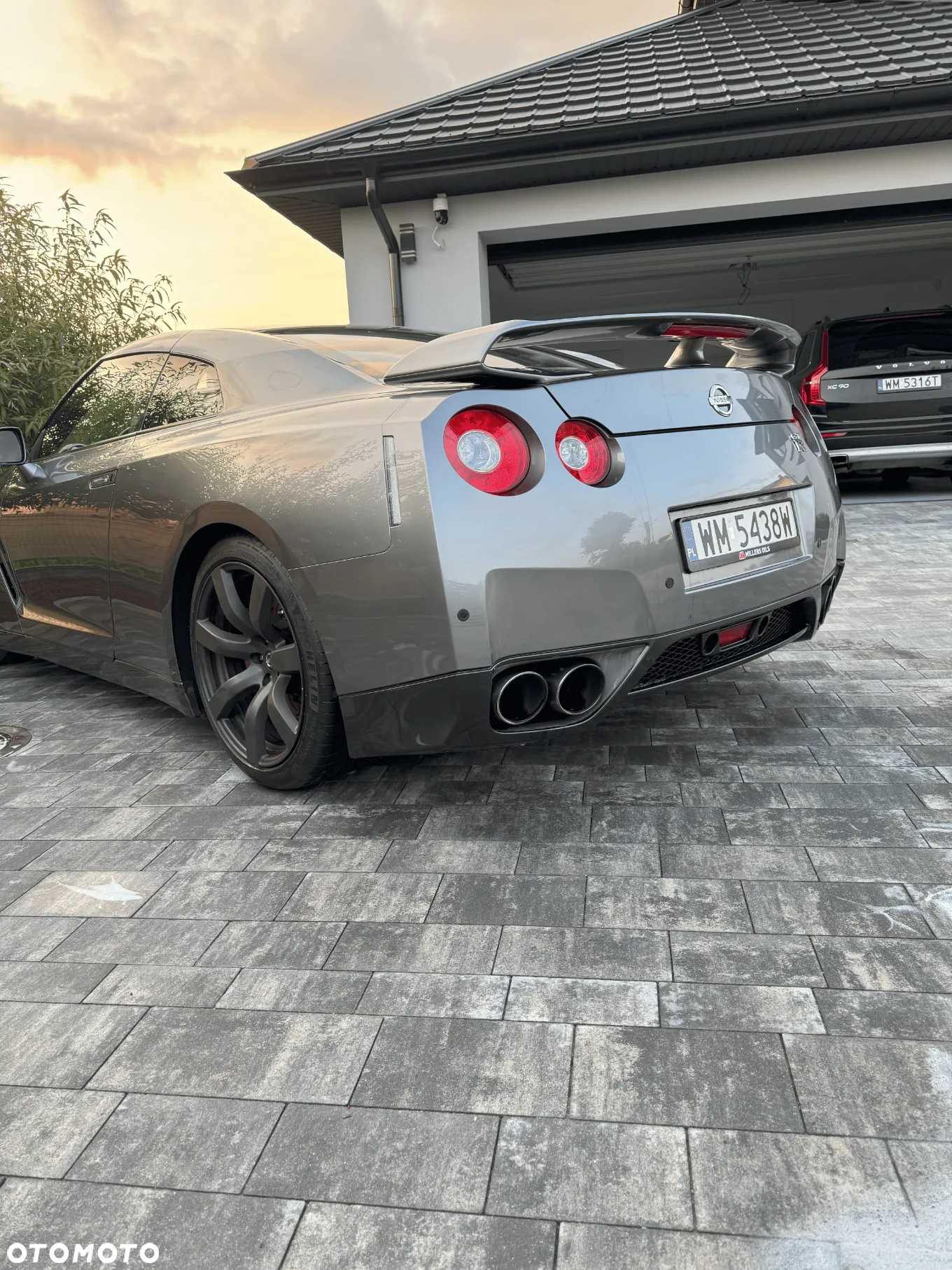Nissan GT-R Black Edition - 5