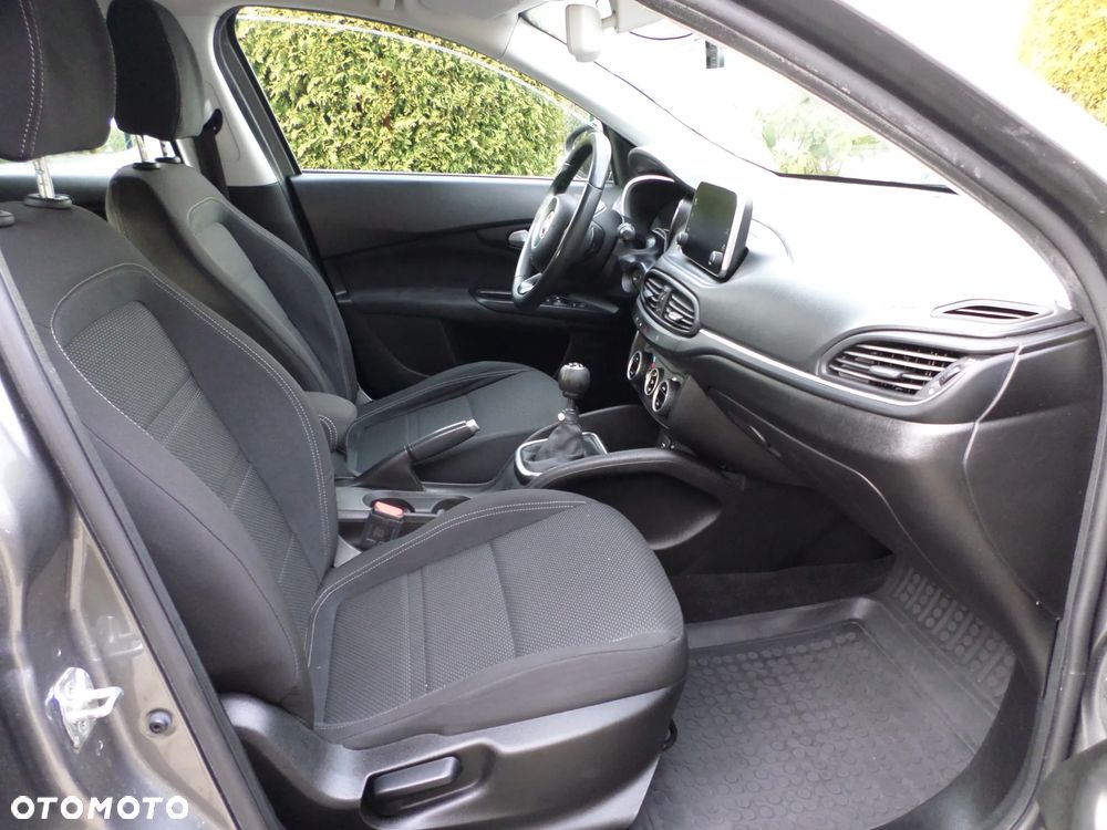 Fiat Tipo 1.4 T-Jet 16v Lounge - 20