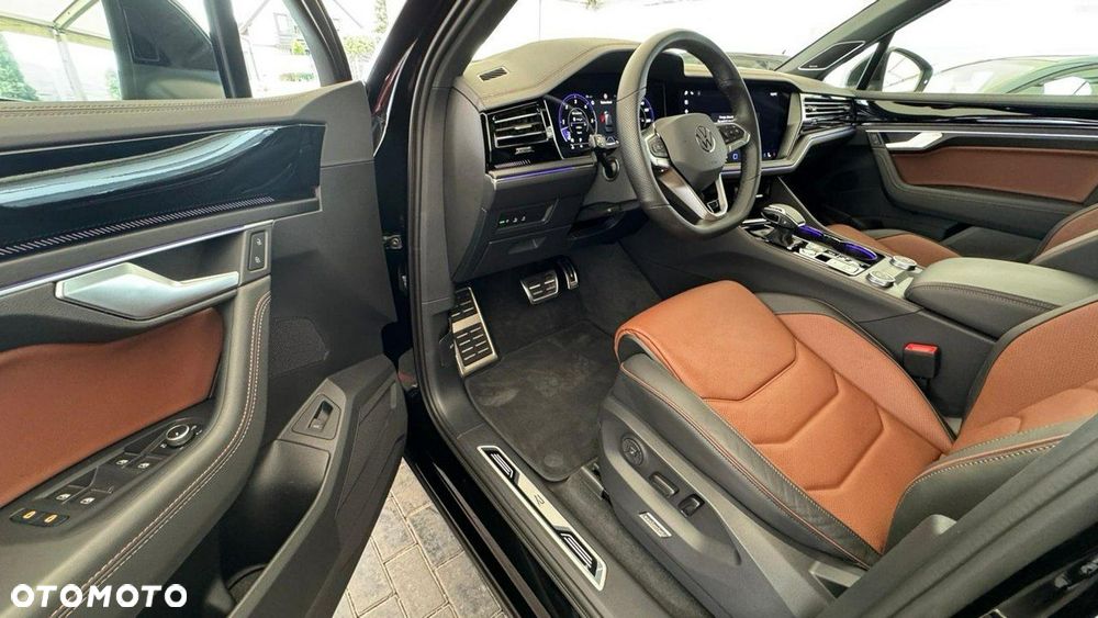 Volkswagen Touran - 13