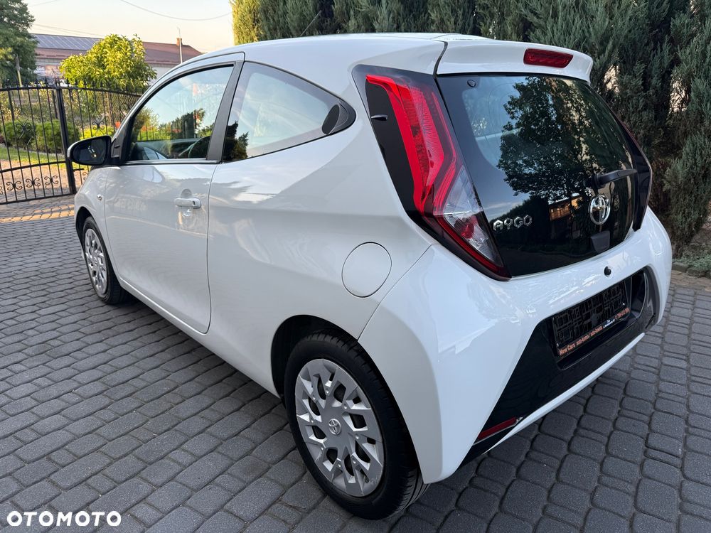 Toyota Aygo x-play - 18