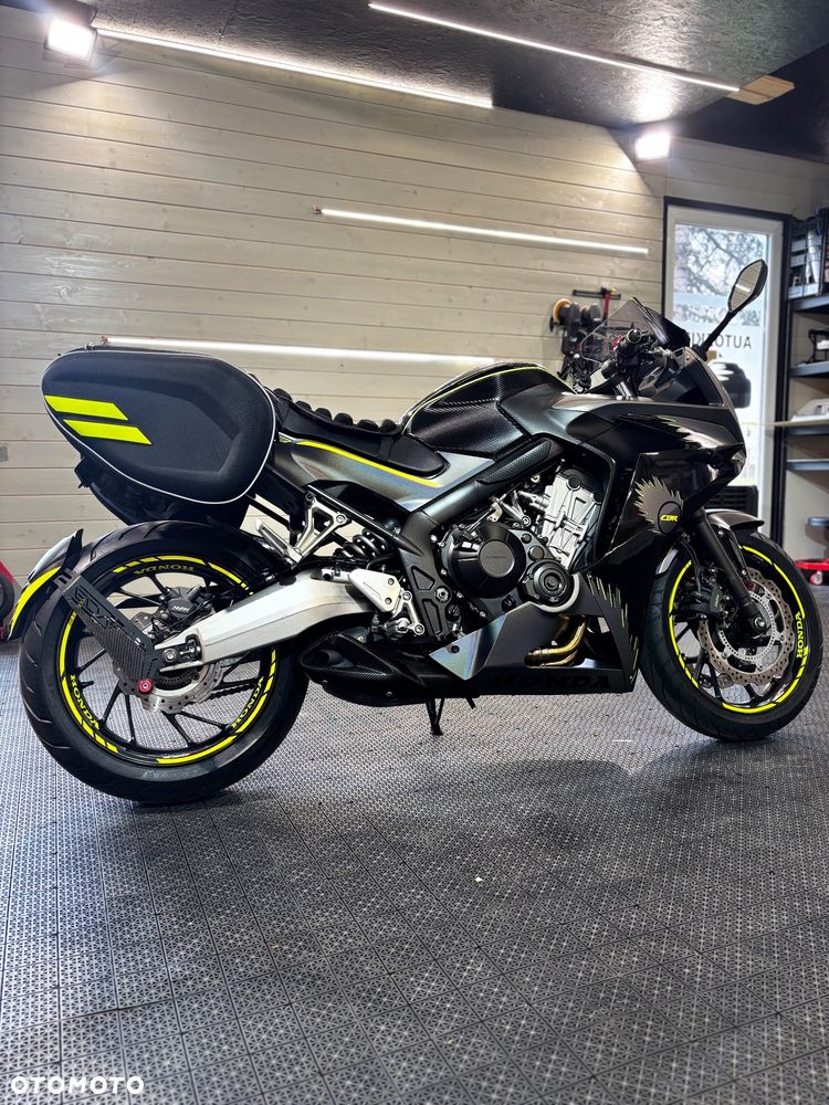 Honda CBR - 15