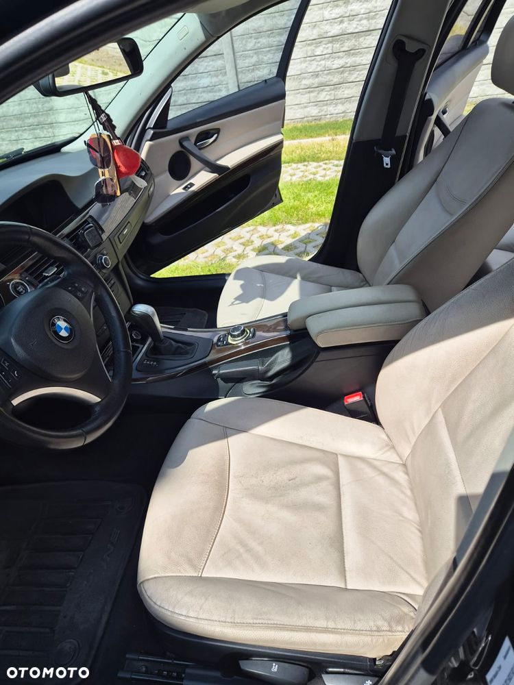 BMW Seria 3 318i - 13
