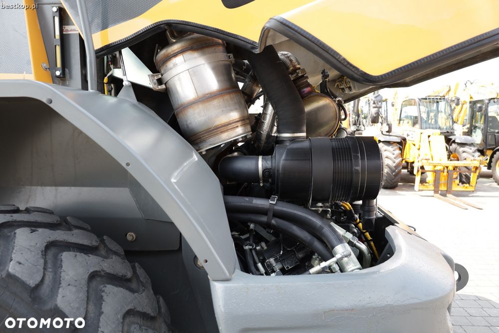 Liebherr L526 - 35