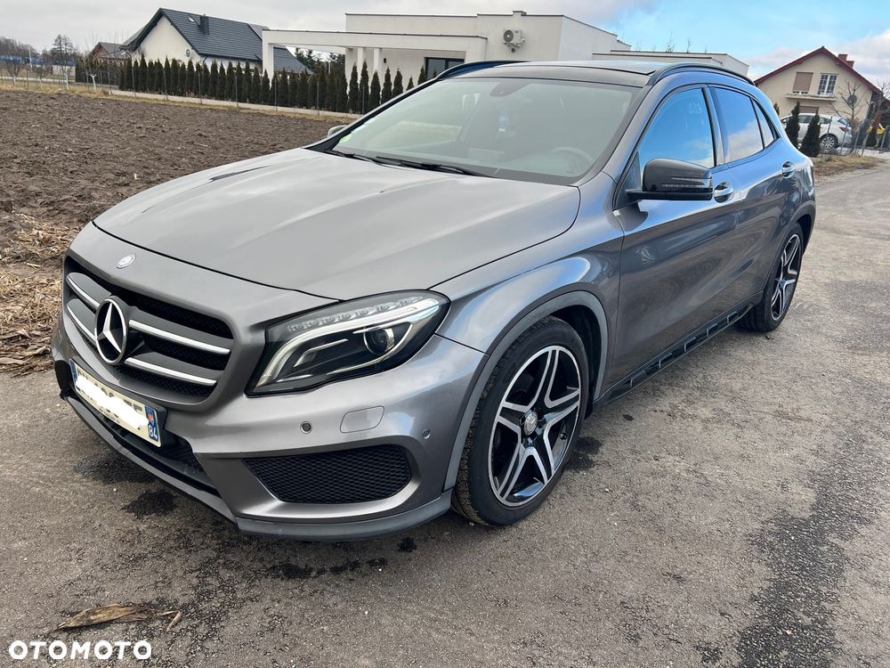Mercedes-Benz GLA - 1