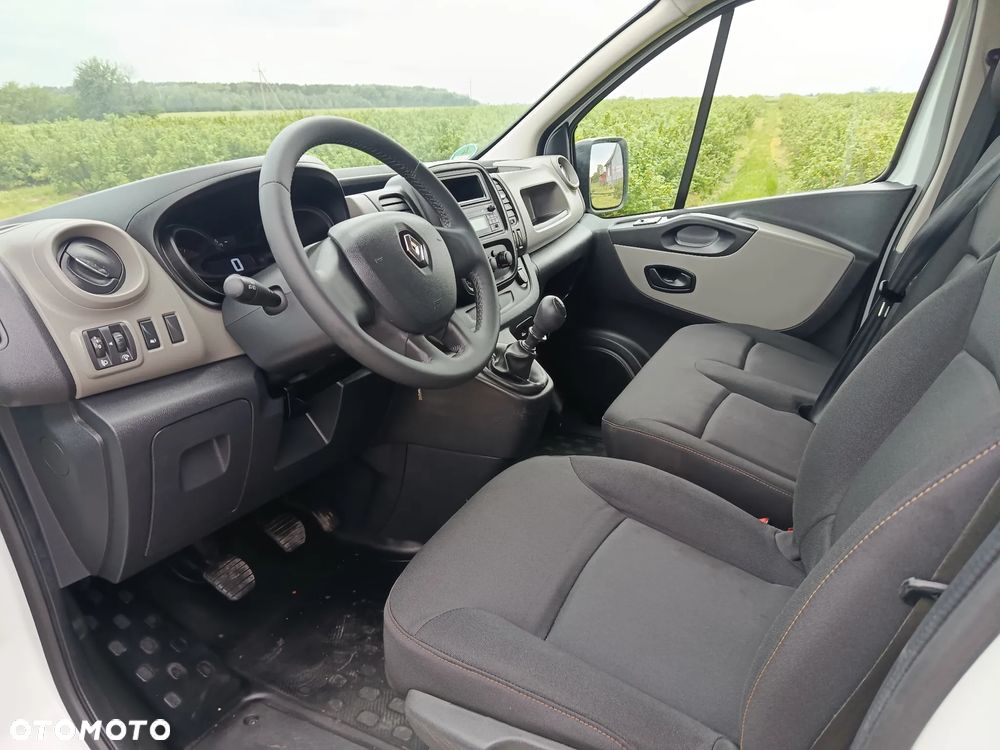 Renault Trafic - 8