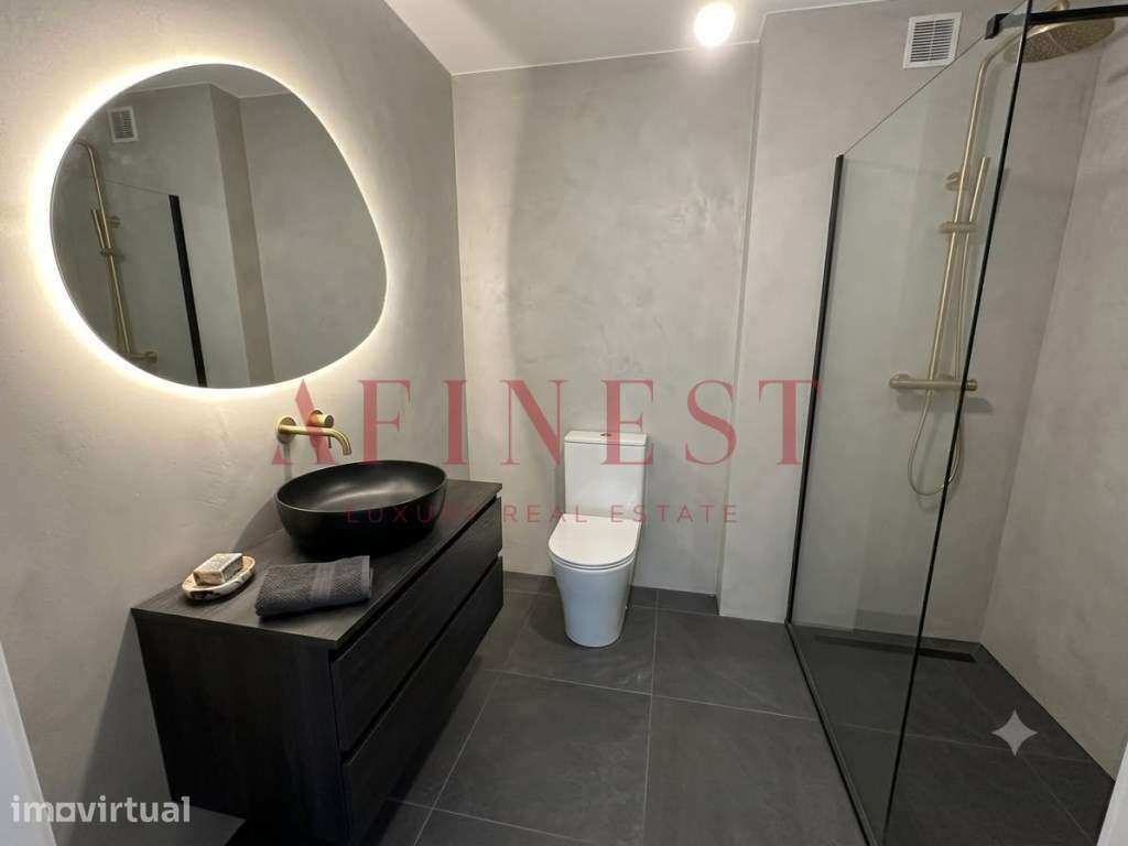 Apartamento Renovado em Cascais | Luz, Conforto e Localização - Grande imagem: 3/3