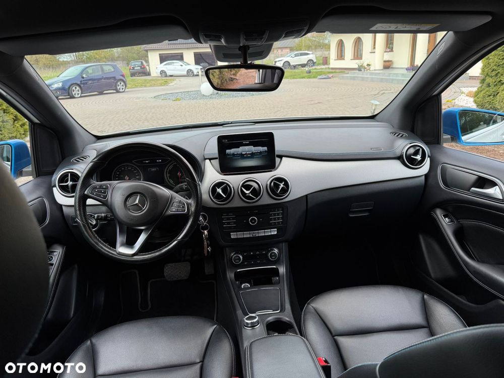 Mercedes-Benz Klasa B (Electric Drive) 250 e - 9
