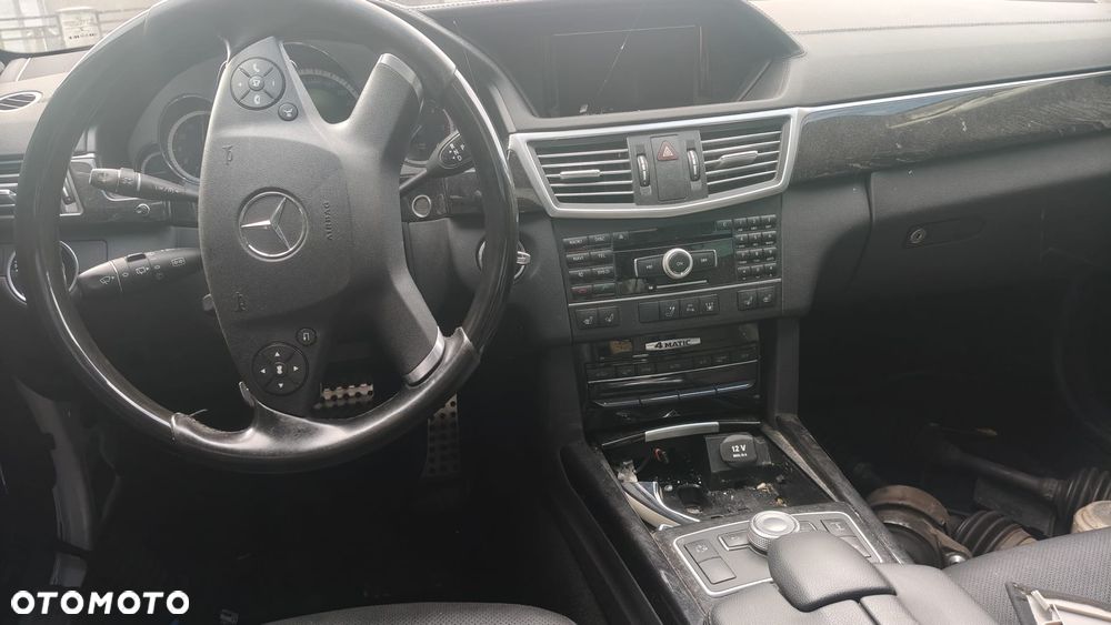 Mercedes-Benz Klasa E - 6