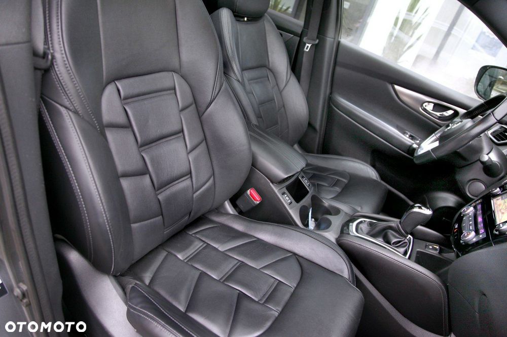 Nissan Qashqai 1.2 DIG-T Xtronic TEKNA+ - 18