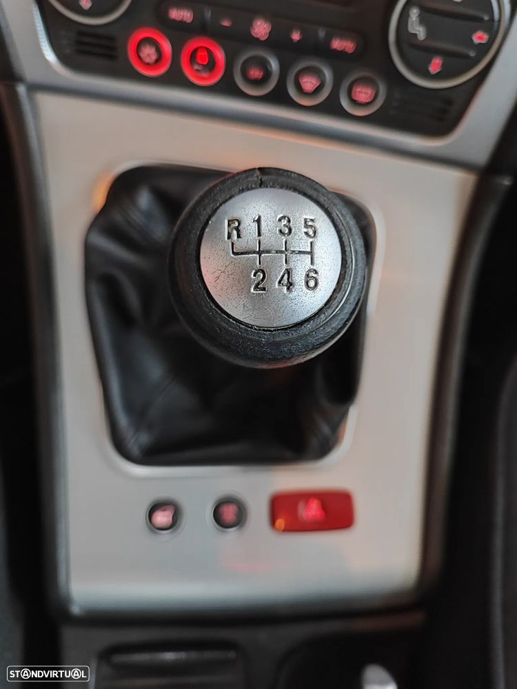 Alfa Romeo 159 Sportwagon 1.9 JTDm 16V Sportiva+ - 30