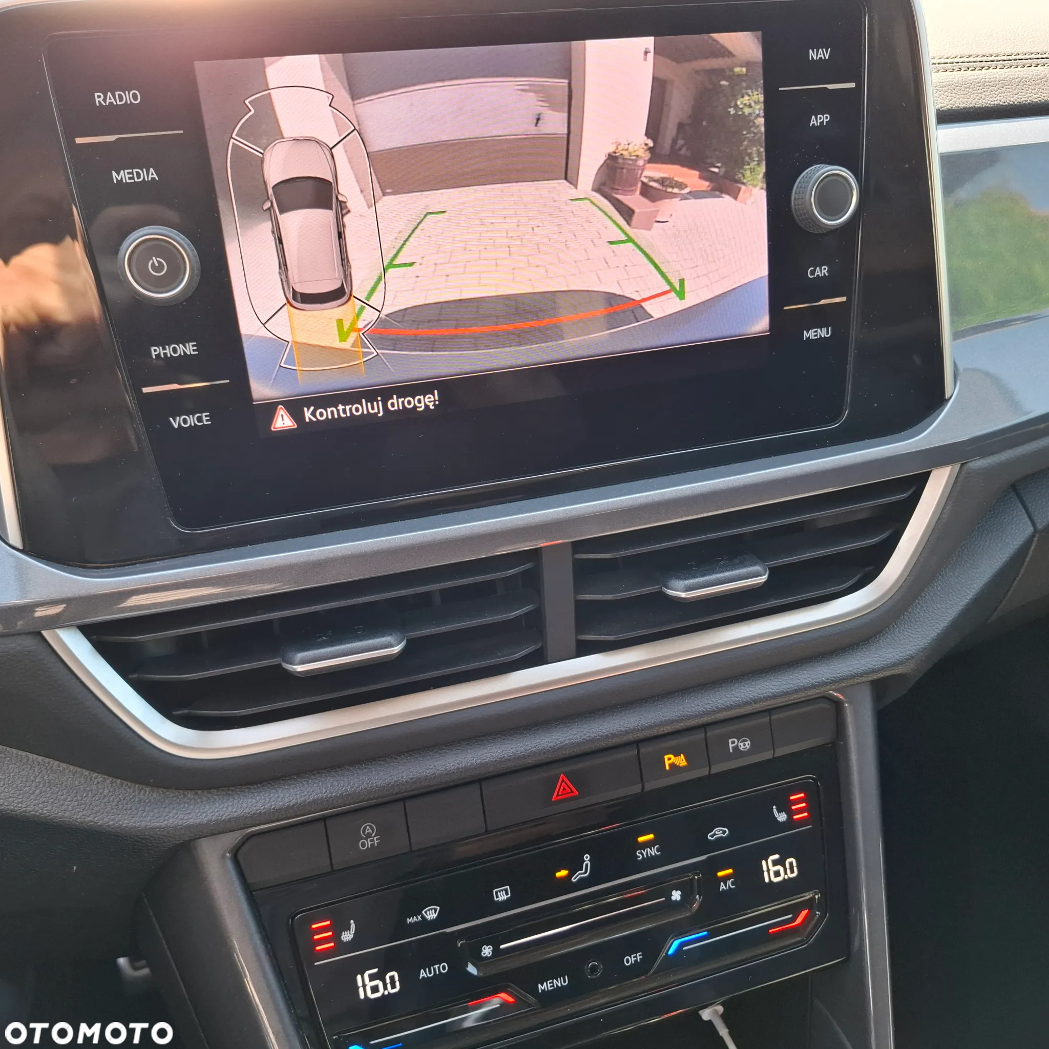Volkswagen T-Roc 1.5 TSI Style - 9