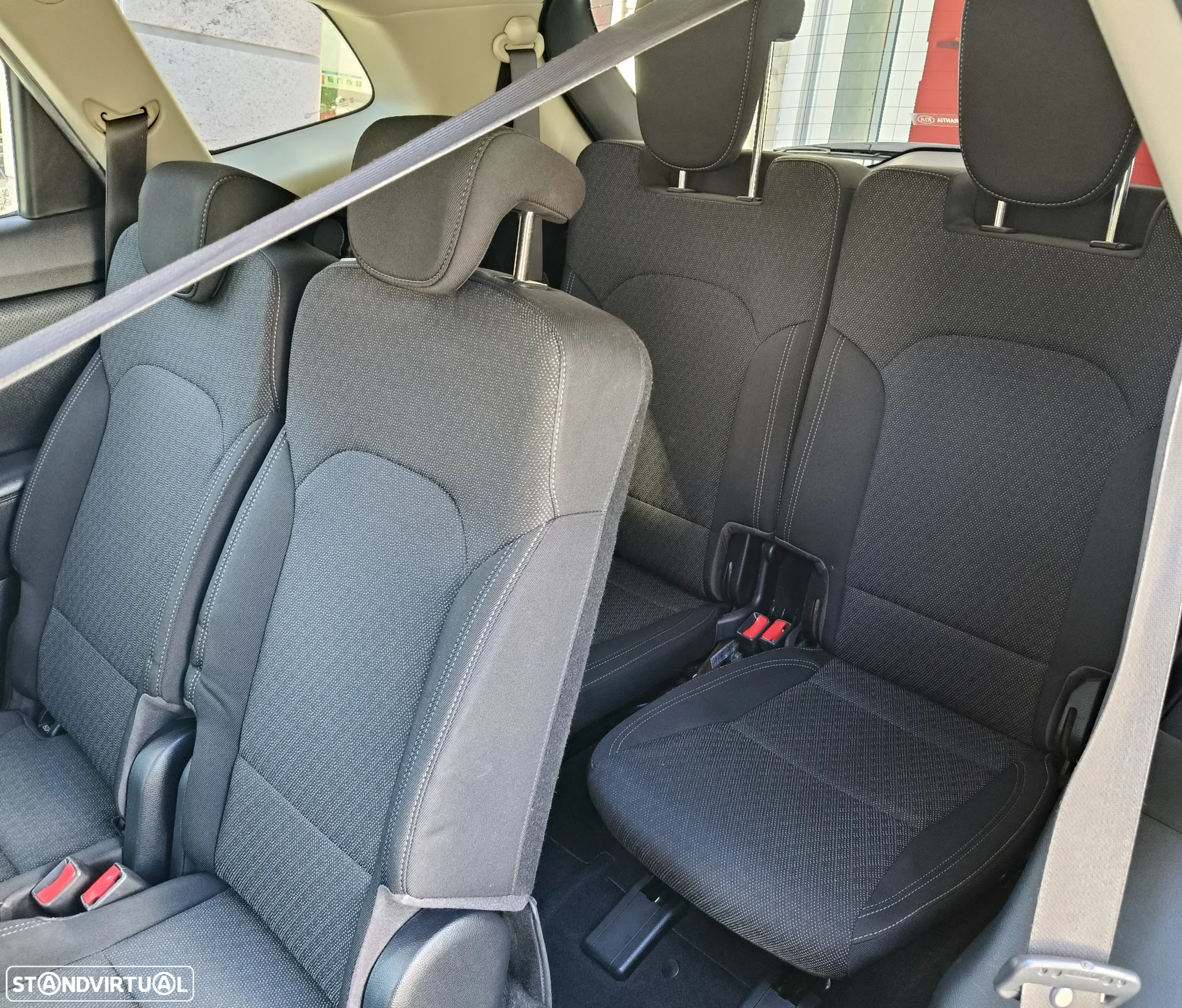 Kia Carens 1.7 CRDi ISG TX - 25