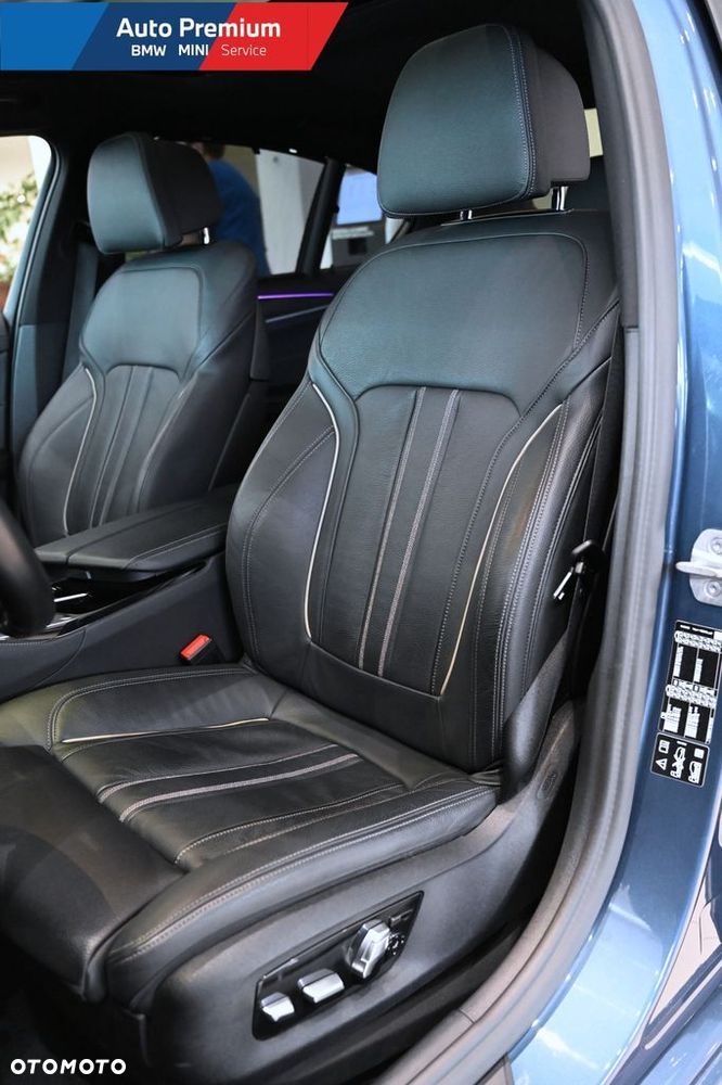 BMW Seria 5 540i xDrive mHEV - 15