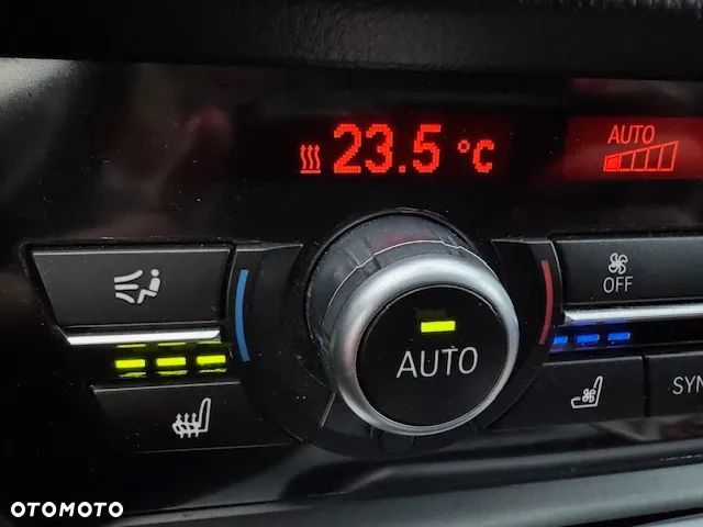 BMW Seria 5 520d xDrive Luxury Line - 8