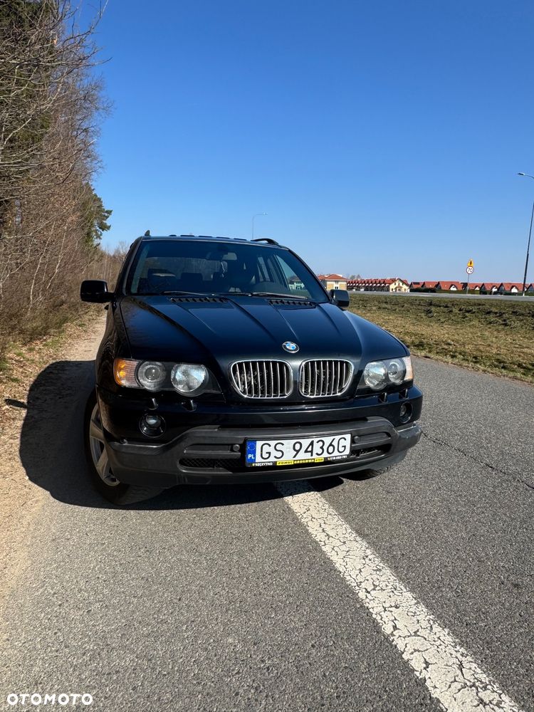 BMW X5 4.4i - 2