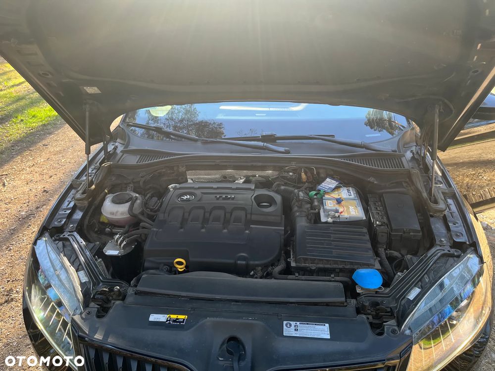 Skoda Superb 2.0 TDI SCR 4x4 Sportline DSG - 9