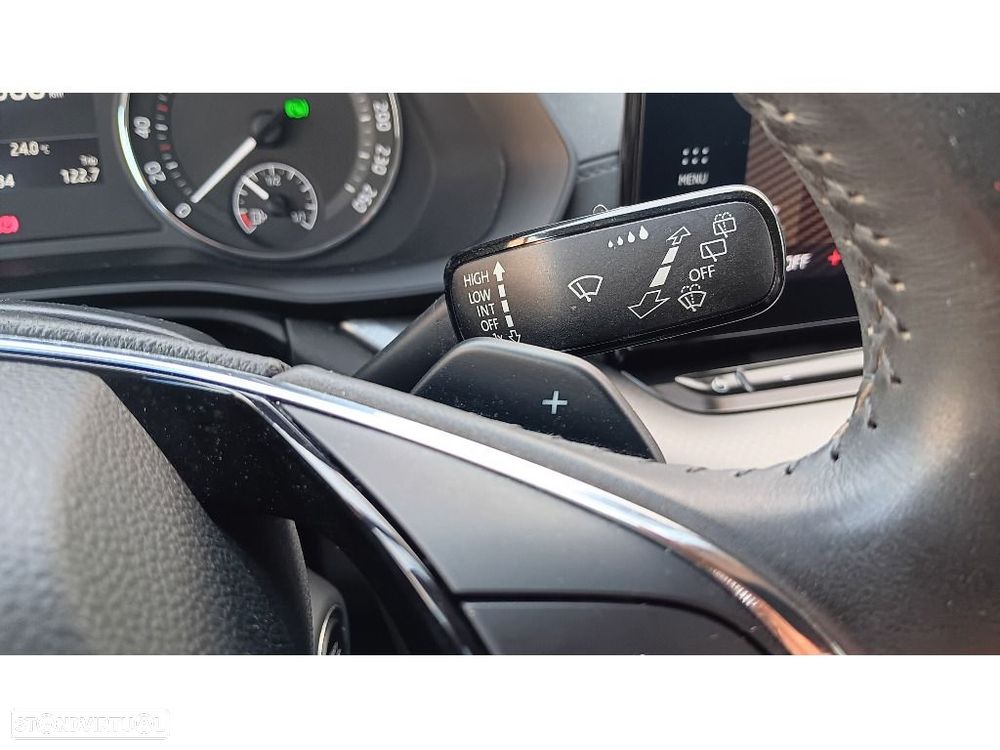 Skoda Octavia Break 2.0 TDI Ambition DSG - 25