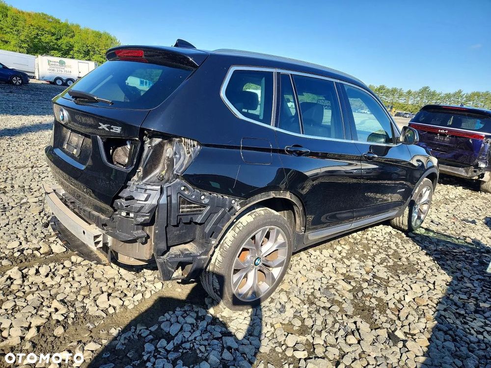 BMW X3 28i xDrive - 5