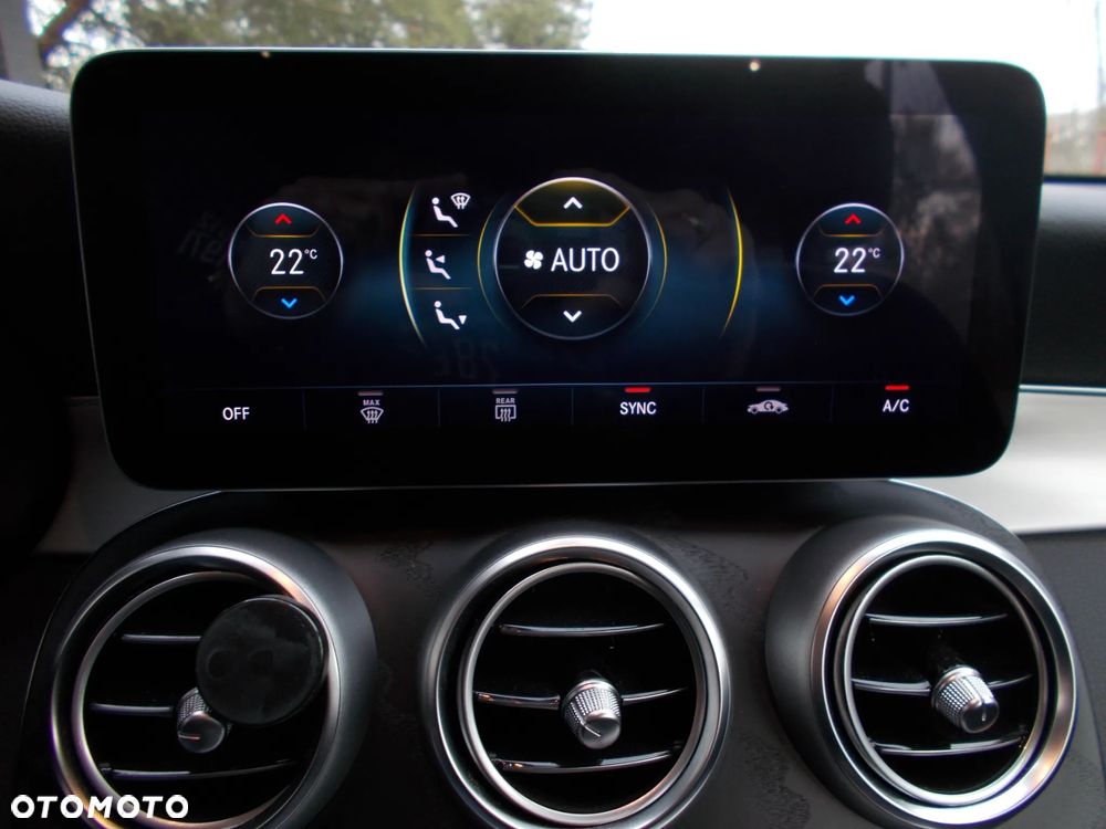 Mercedes-Benz GLC 200 d 4Matic 9G-TRONIC AMG Line - 17