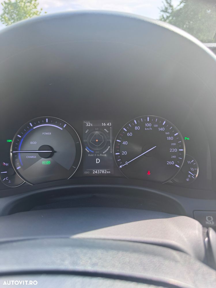 Lexus Seria GS - 10