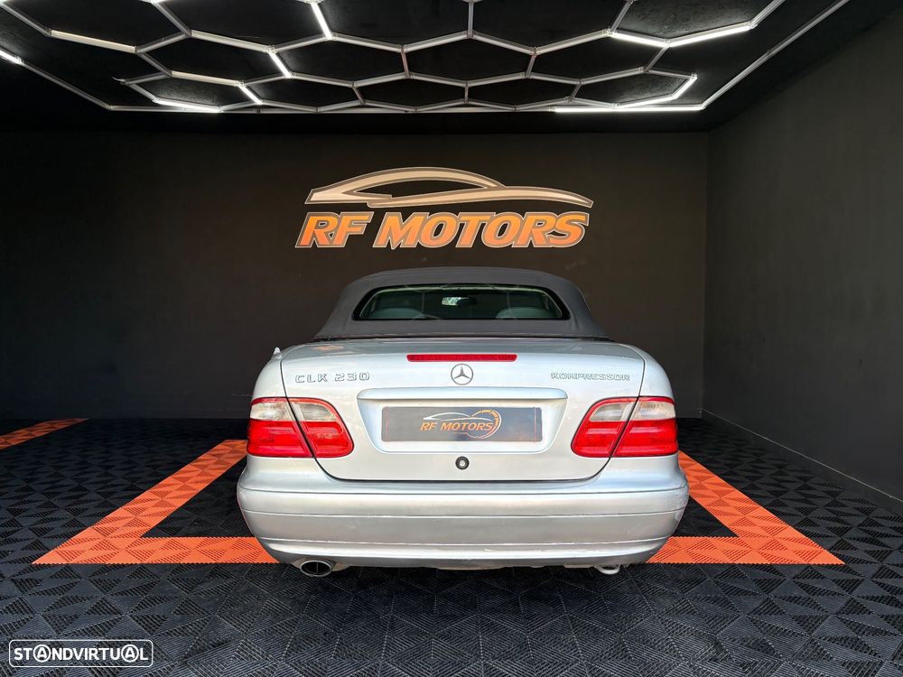 Mercedes-Benz CLK 230 - 7