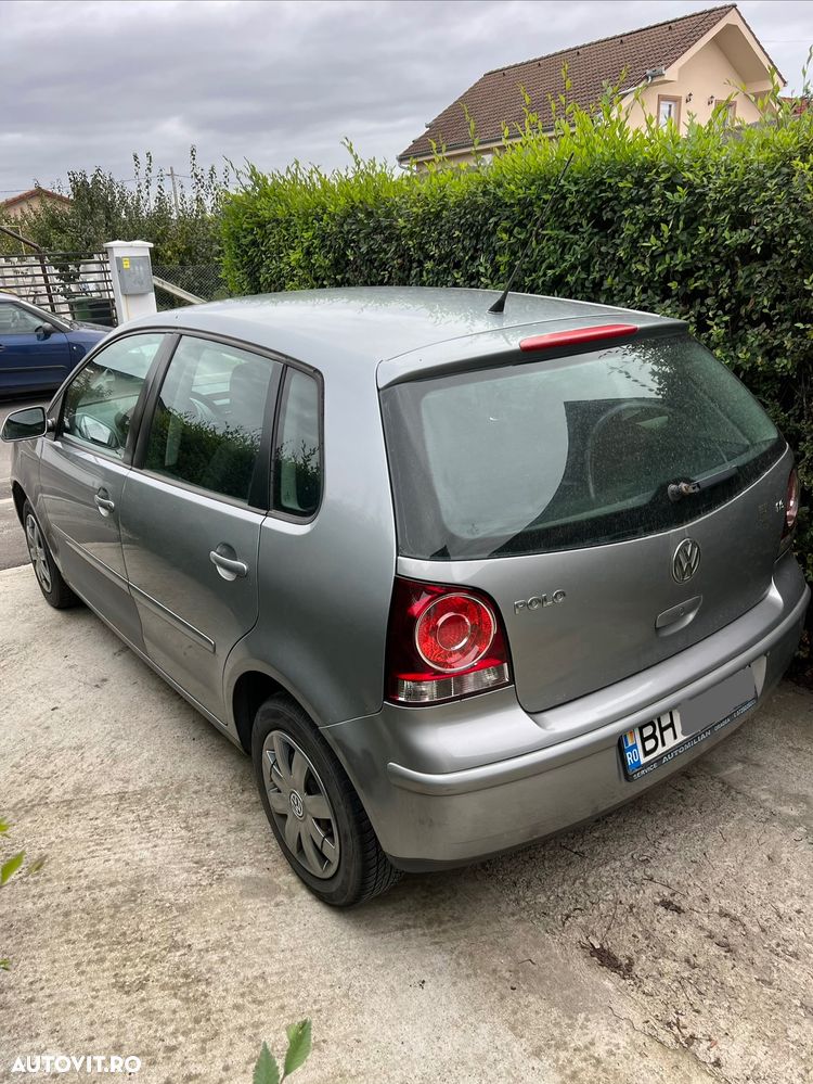 Volkswagen Polo - 2