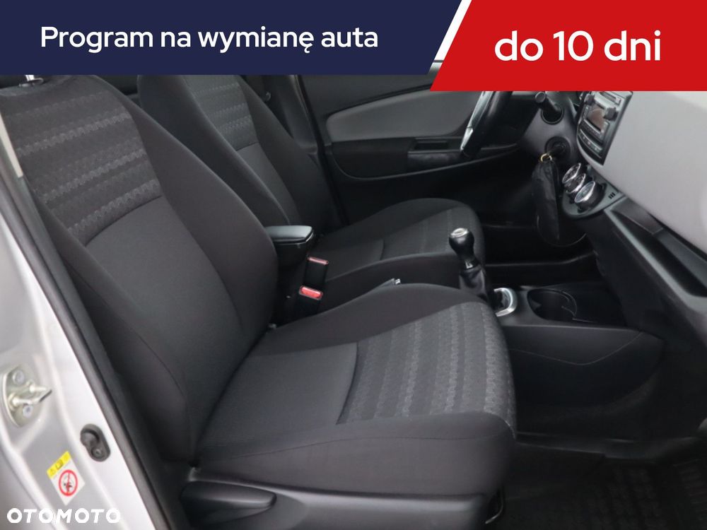 Toyota Yaris - 11