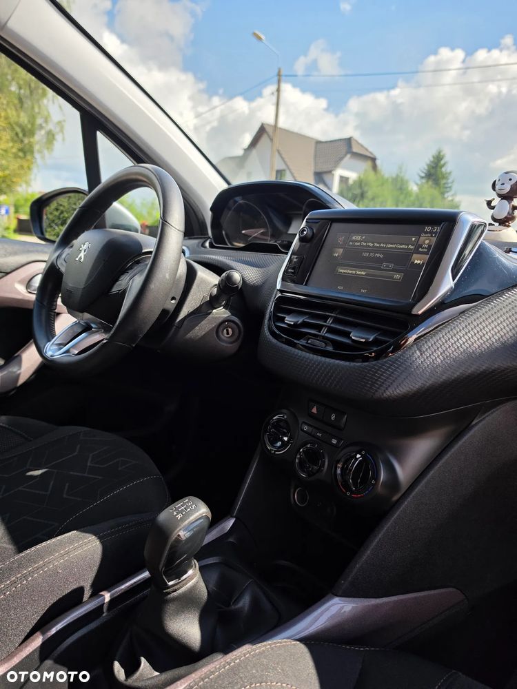 Peugeot 2008 - 37