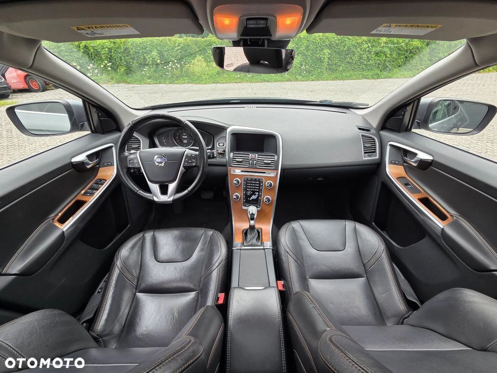 Volvo XC 60 T5 AWD Drive-E Momentum - 10