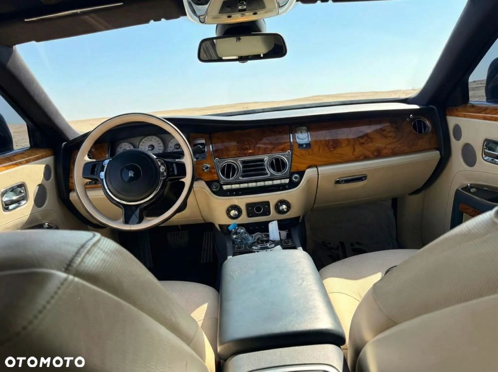 Rolls-Royce Ghost - 9