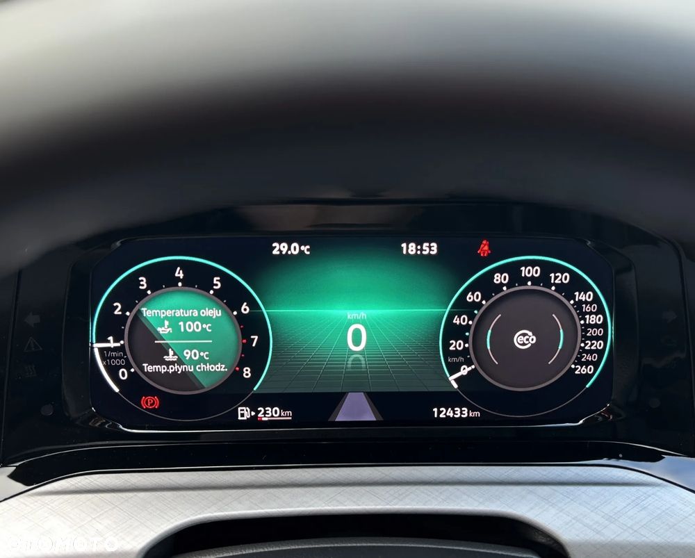 Volkswagen Golf 1.5 TSI EVO Style - 23