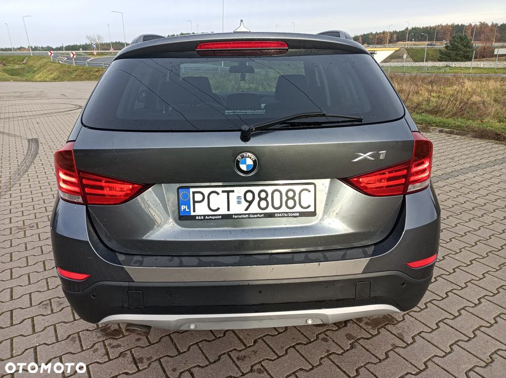 BMW X1 xDrive18d xLine - 6