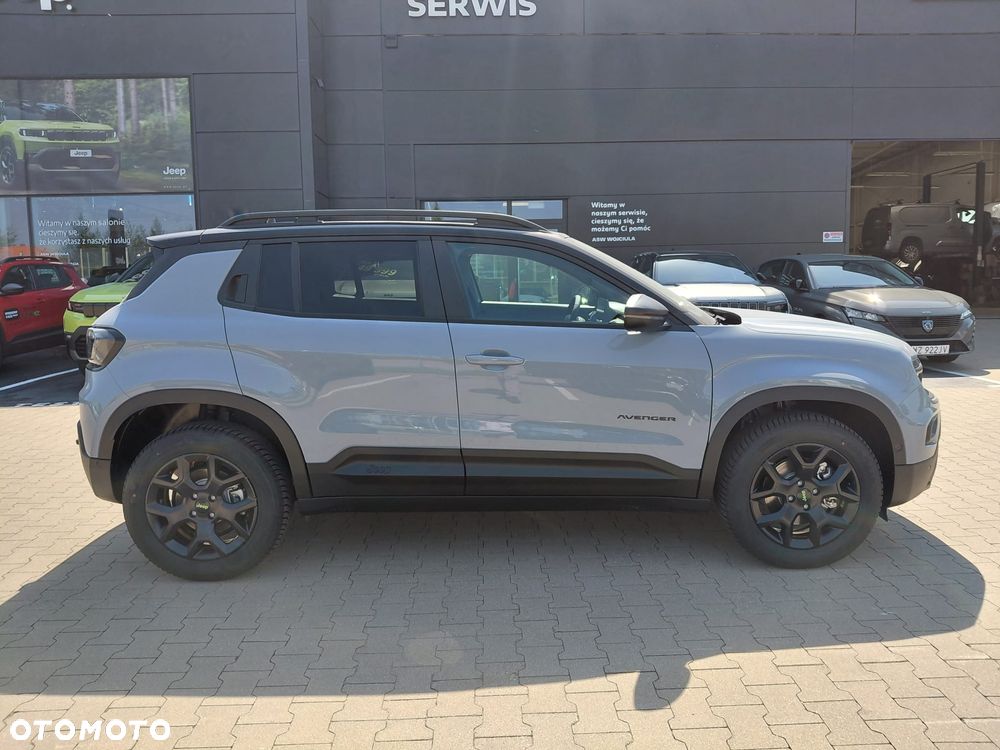 Jeep Avenger 1.2 T3 mHEV Overland 4xe eDCT6 - 3